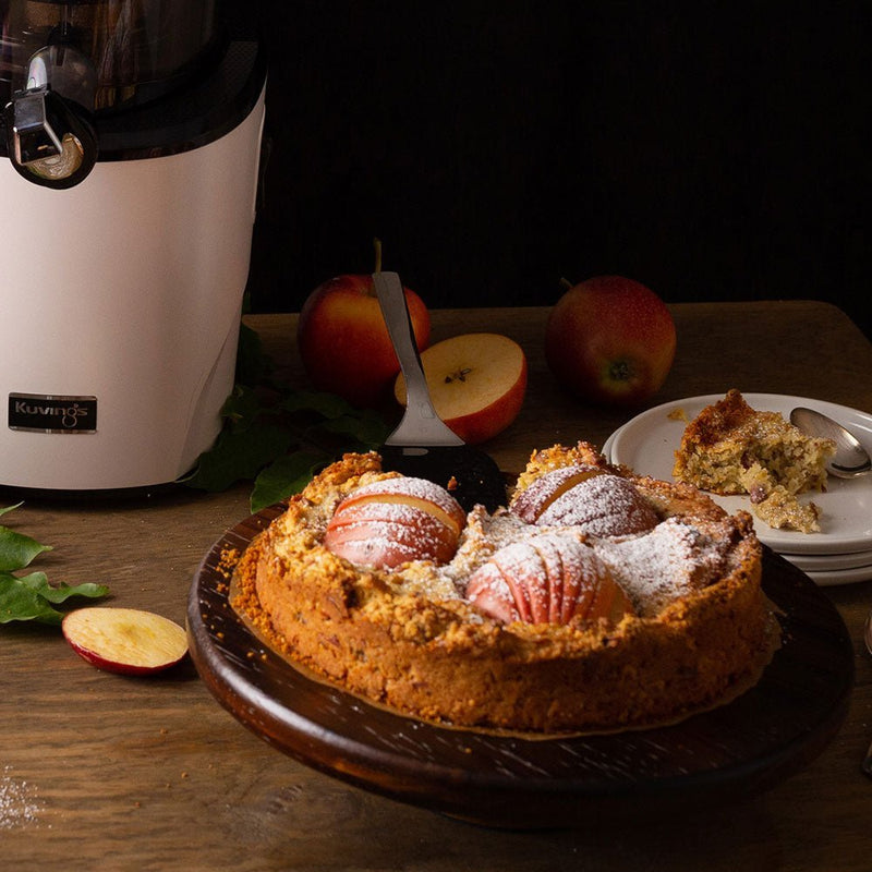 Apple pomace cake