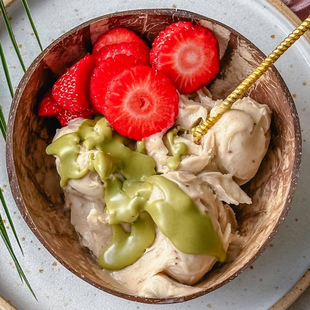 Bananen-Nicecream mit Pistazienmus