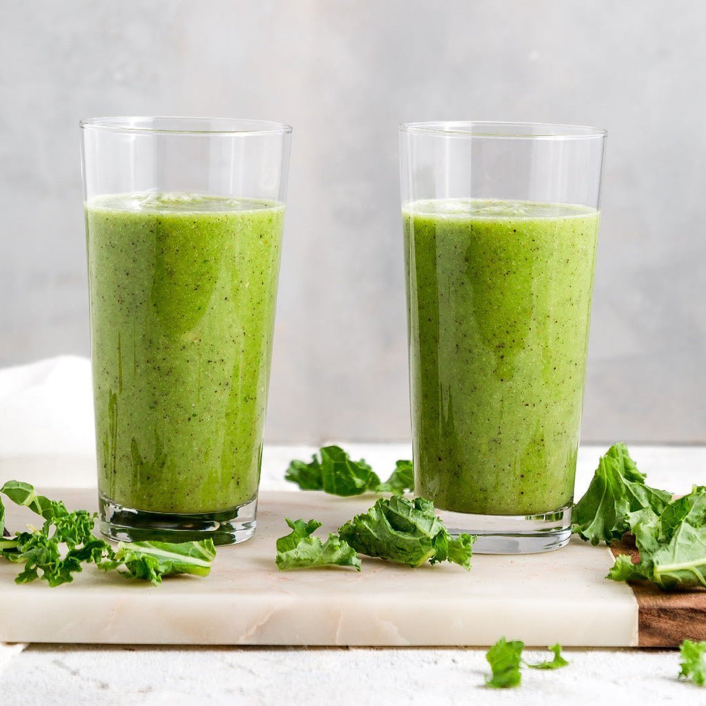 Cremiger Kokos-Grün-Smoothie