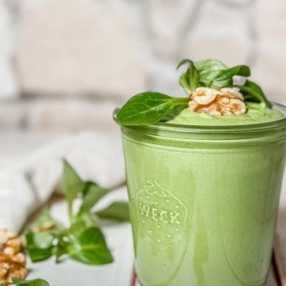 Lamb's lettuce walnut pesto 