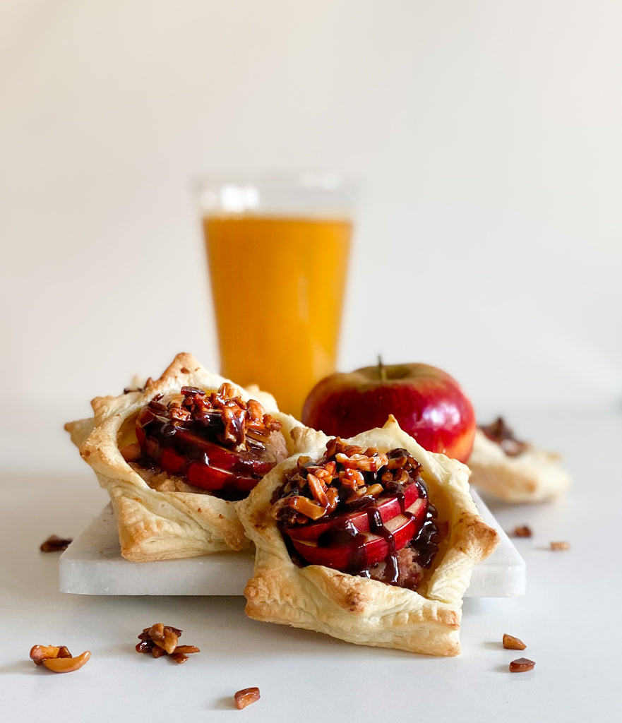 Crunchy apple turnovers made from healthy ingredients