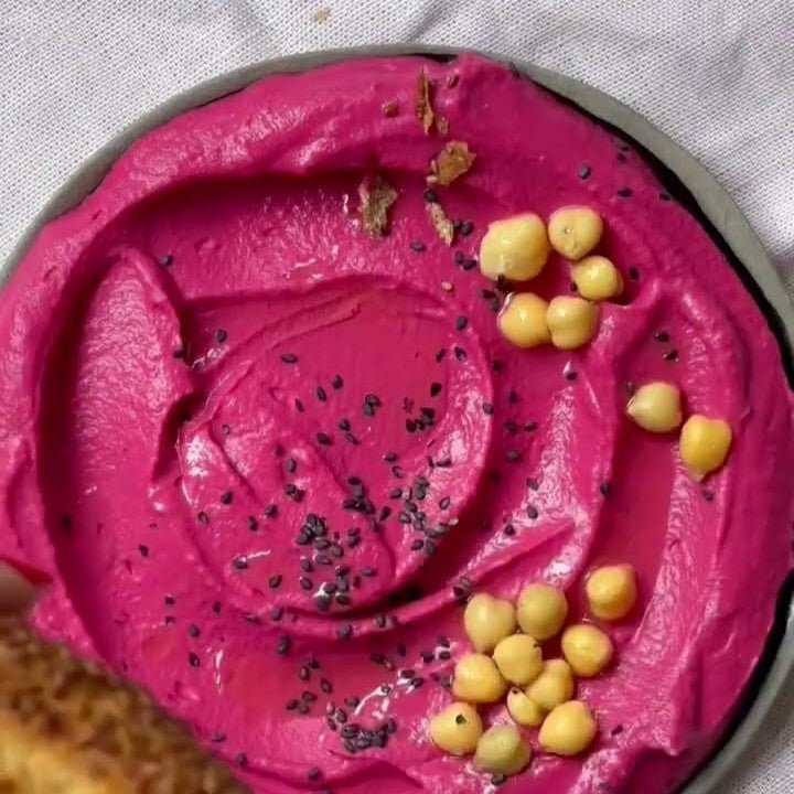 Pink Hummus mit Roter Bete