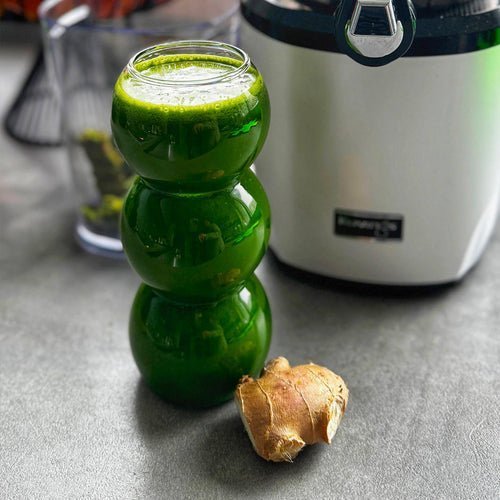 Grüner Detox-Saft mit Birne
